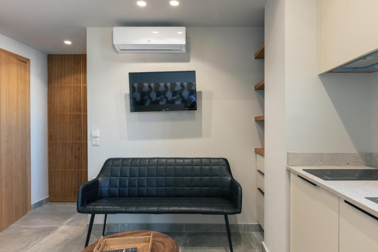 Chapter 02 Gallery - Ex Gd Gallery Hotel