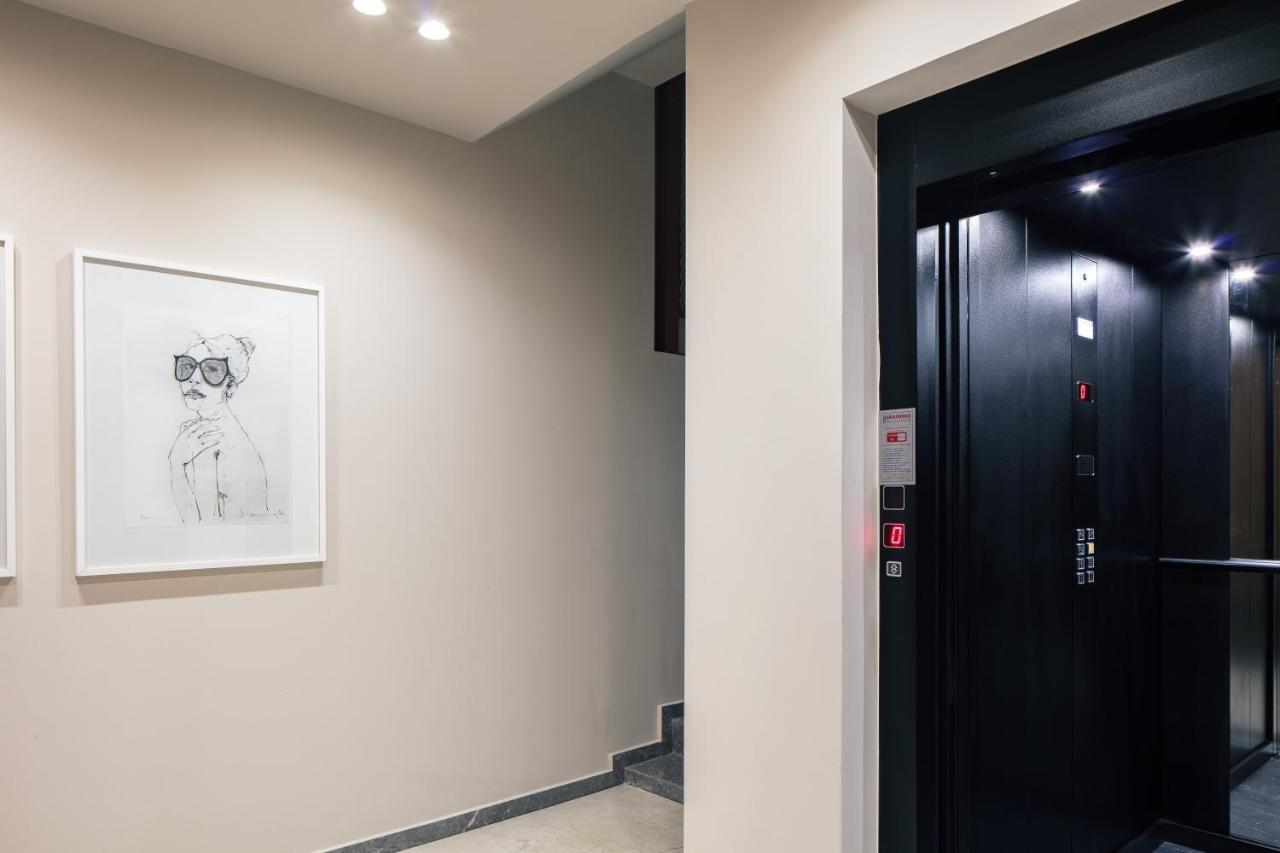 Chapter 02 Gallery - Ex Gd Gallery Hotel Iraklio